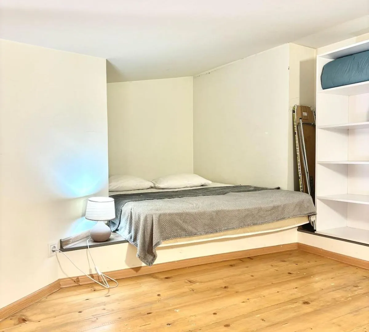 טביליסי Charming Apartment In Historical Building With Smarttv
